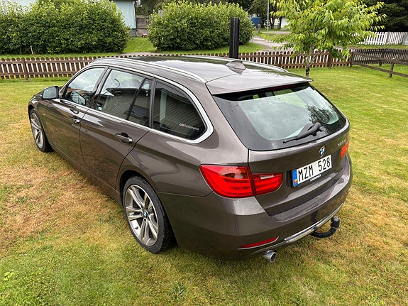 BMW 320d 6 of 16