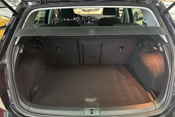 Volkswagen Golf I 14 of 17