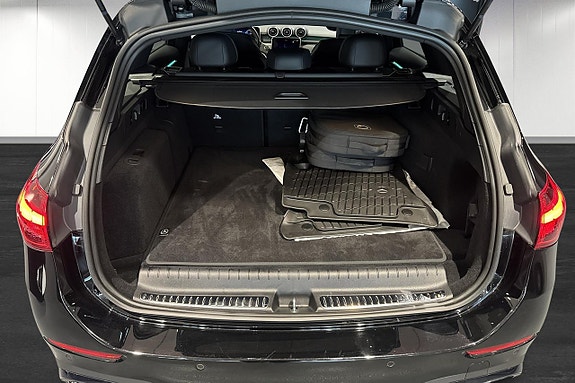 Mercedes-Benz C300 de 14 of 17
