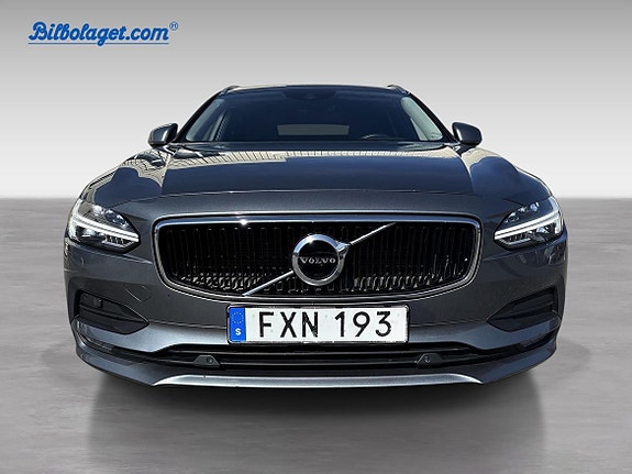 Volvo V90 2 of 5