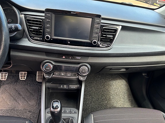 Kia Rio 6 of 11