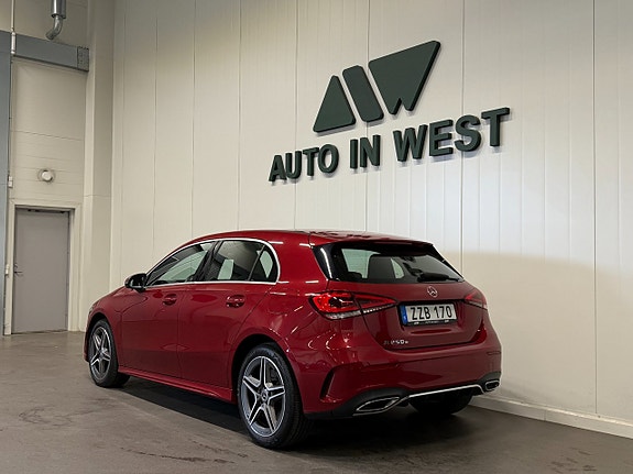 Mercedes-Benz A250 e 4 of 5