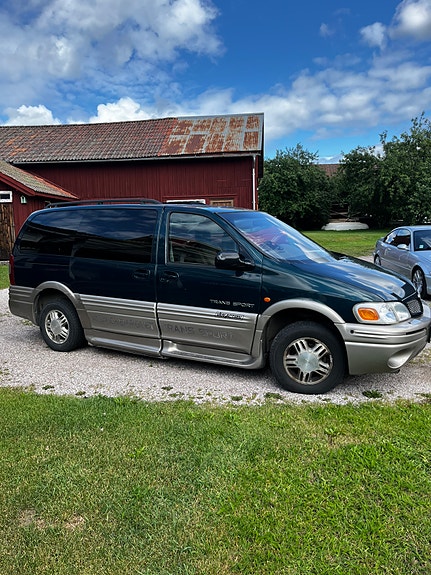 Chevrolet Trans Sport 3 of 8