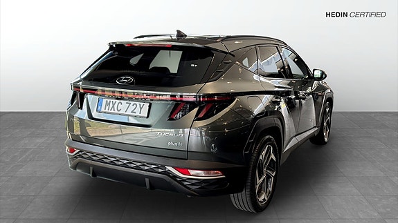 Hyundai Tucson 2 of 5