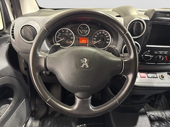 Peugeot Partner 12 of 18