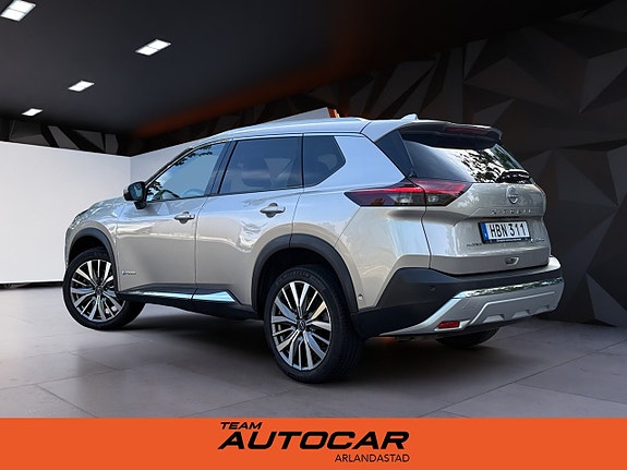 Nissan X-Trail 4 of 5