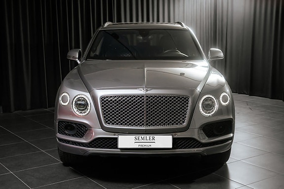 Bentley Bentayga 3 of 5