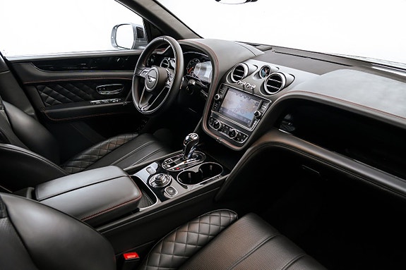 Bentley Bentayga 9 of 18