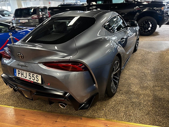 Toyota Supra 4 of 5