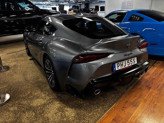 Toyota Supra 3 of 5