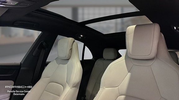 Porsche Macan 4 5 of 5