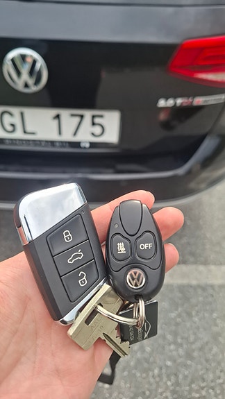 Volkswagen Passat Alltrack 17 of 18