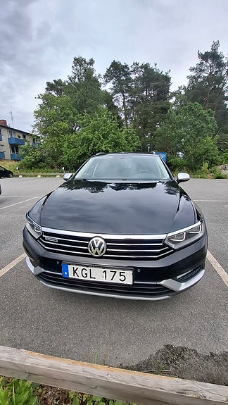 Volkswagen Passat Alltrack 6 of 18