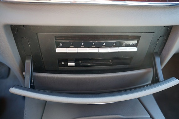 Mercedes-Benz S500 16 of 25