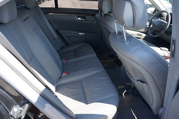Mercedes-Benz S500 6 of 25