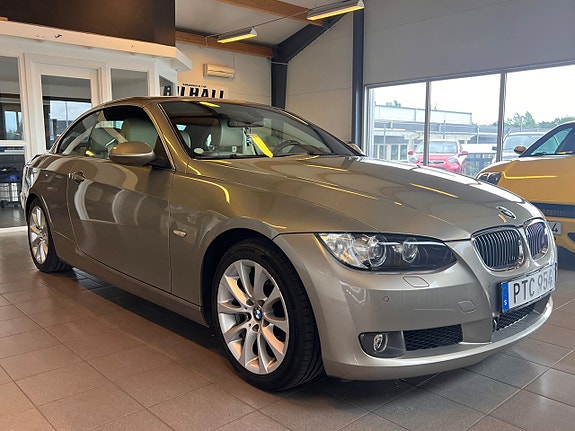 BMW 335i 4 of 5