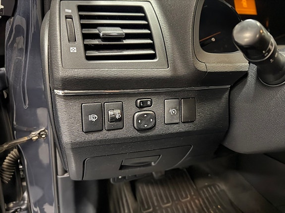 Toyota Avensis 8 of 9