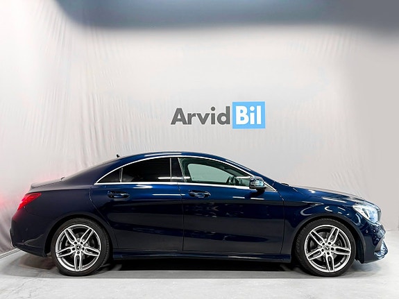 Mercedes-Benz CLA250 3 of 5