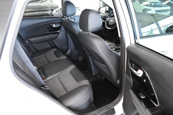 Kia Niro 8 of 21