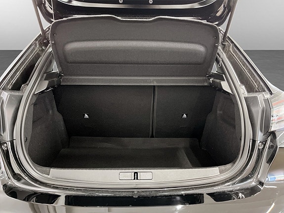 Peugeot 208 4 of 5