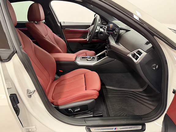 BMW i4 14 of 18