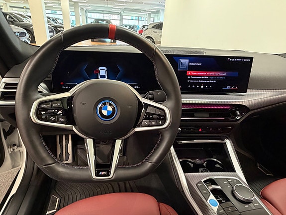 BMW i4 10 of 18