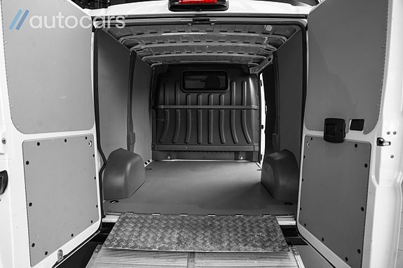 Peugeot Boxer 19 of 30