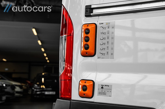Peugeot Boxer 13 of 30