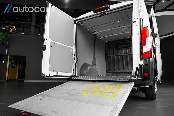 Peugeot Boxer 17 of 30