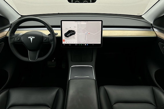 Tesla Model Y 3 of 3