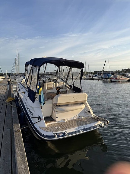 FOUR WINNS 258 VISTA-2006 MED VOLVO PENTA D3 DIESEL 3 of 5