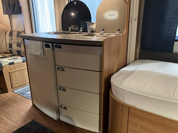 HOBBY 460 LU De Luxe 10 of 12