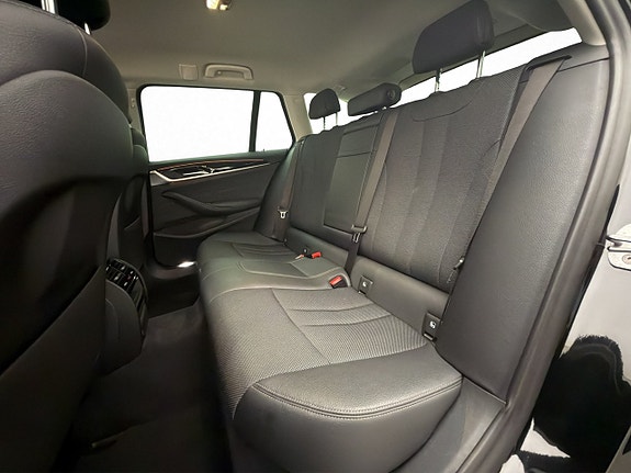 BMW 520d 16 of 30