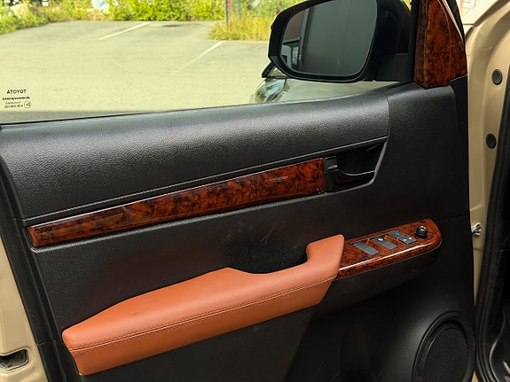 Toyota HiLux 18 of 24