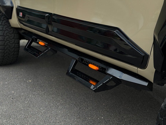 Toyota HiLux 12 of 24