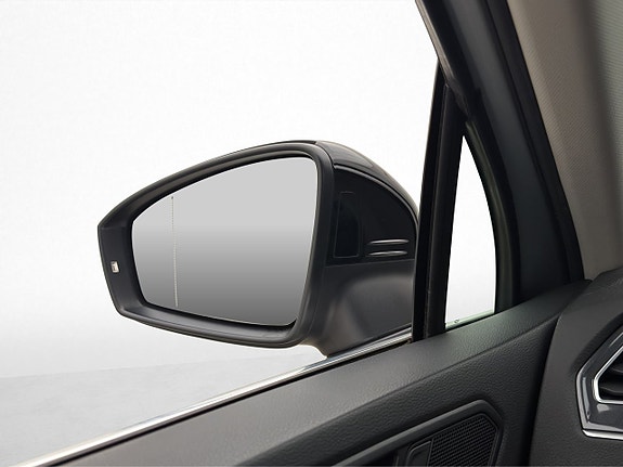 Volkswagen Tiguan 10 of 30