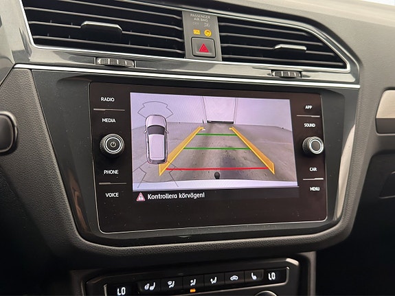 Volkswagen Tiguan 24 of 30