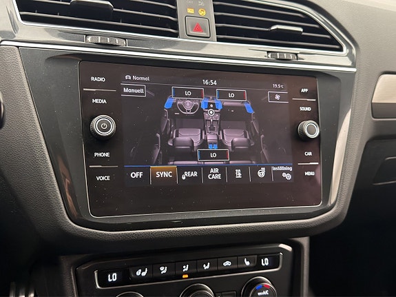 Volkswagen Tiguan 23 of 30