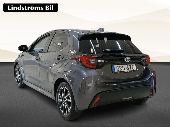 Toyota Yaris 4 of 21