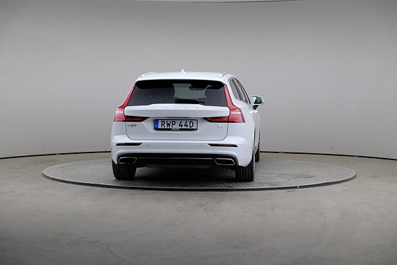 Volvo V60 2 of 3