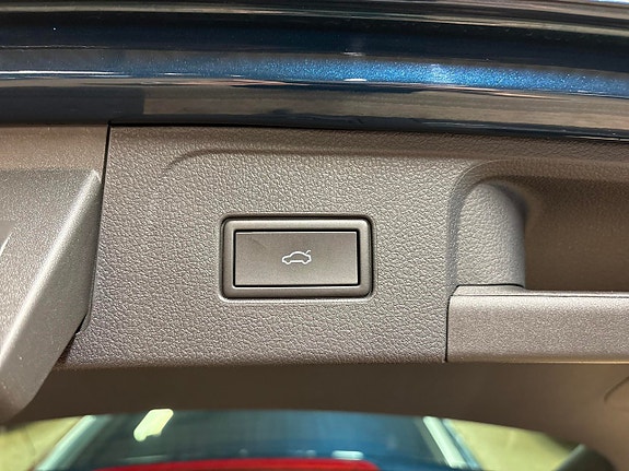 Volkswagen Passat 17 of 21
