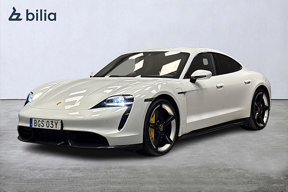 Porsche Taycan Turbo S 3 of 5