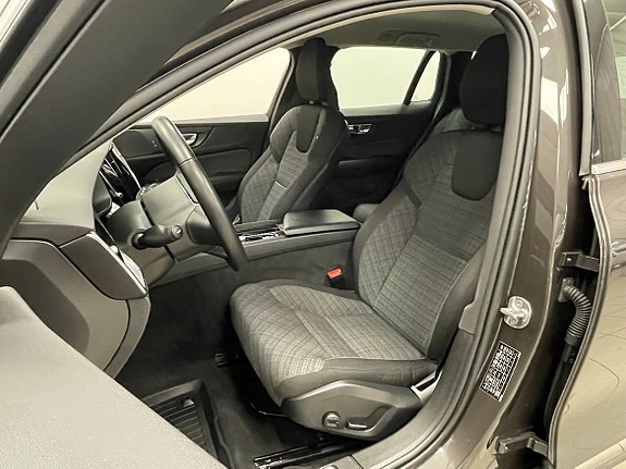 Volvo V60 7 of 21