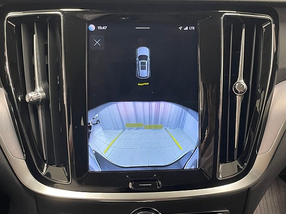 Volvo V60 13 of 21