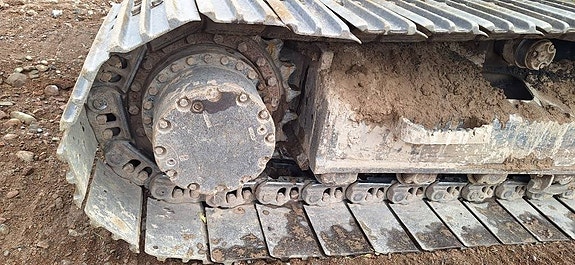 Hitachi ZX 225 US LC-3 7 of 9