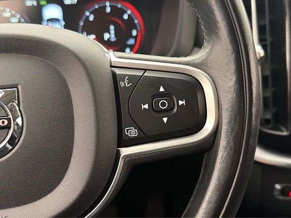 Volvo XC60 19 of 30