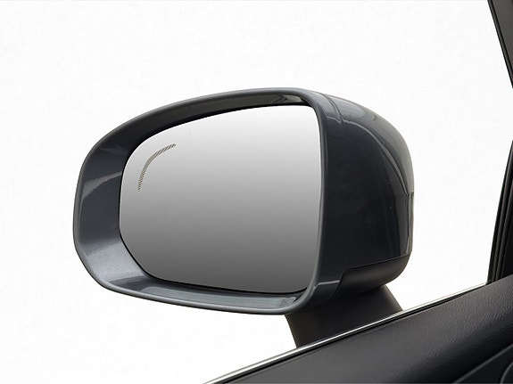 Volvo XC60 11 of 30