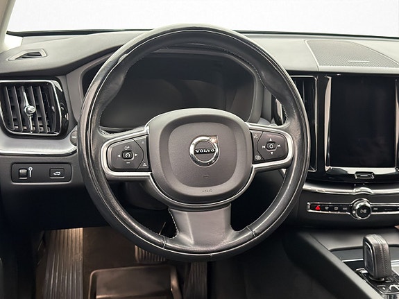 Volvo XC60 16 of 30