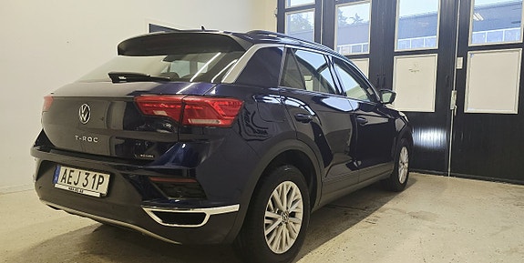 Volkswagen T-Roc 7 of 23