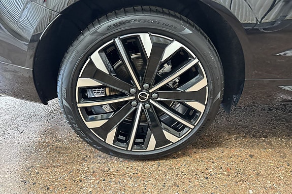 Volvo XC60 12 of 24
